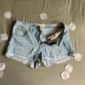 Bullhead Mid-High Rise Shorts